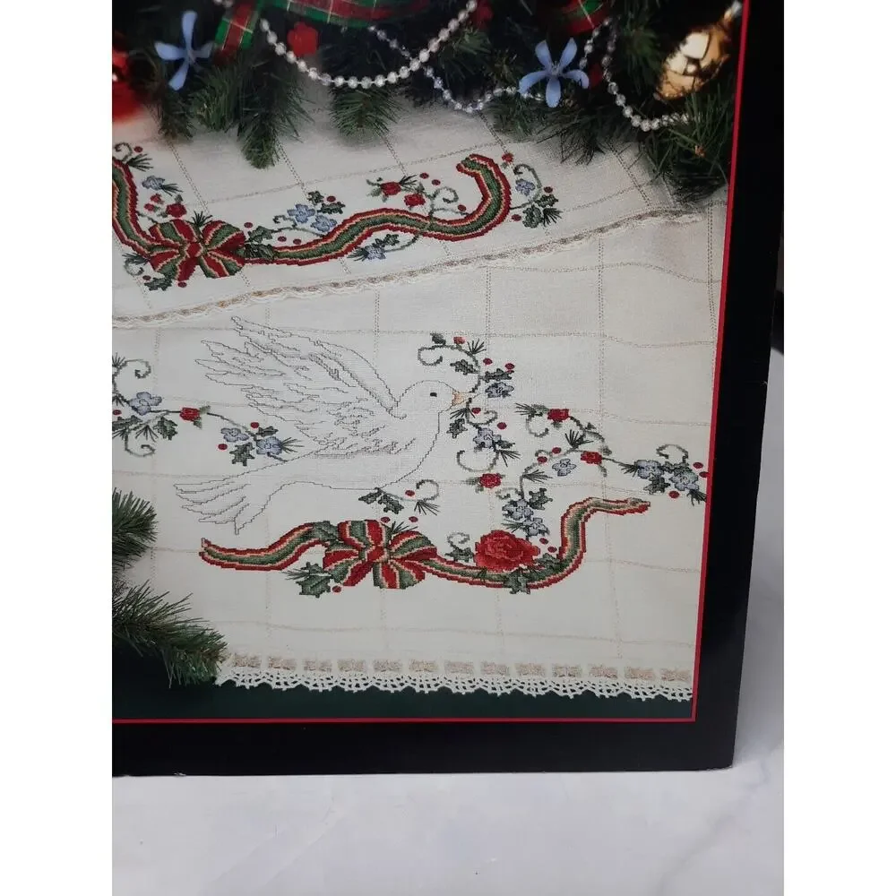 1993 Stoney Creek Cross Stitch Pattern Tidings of Peace Christmas Tree Skirt